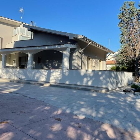 B&B A Pochi Passi Dal Mare Giovinazzo Dış mekan fotoğraf