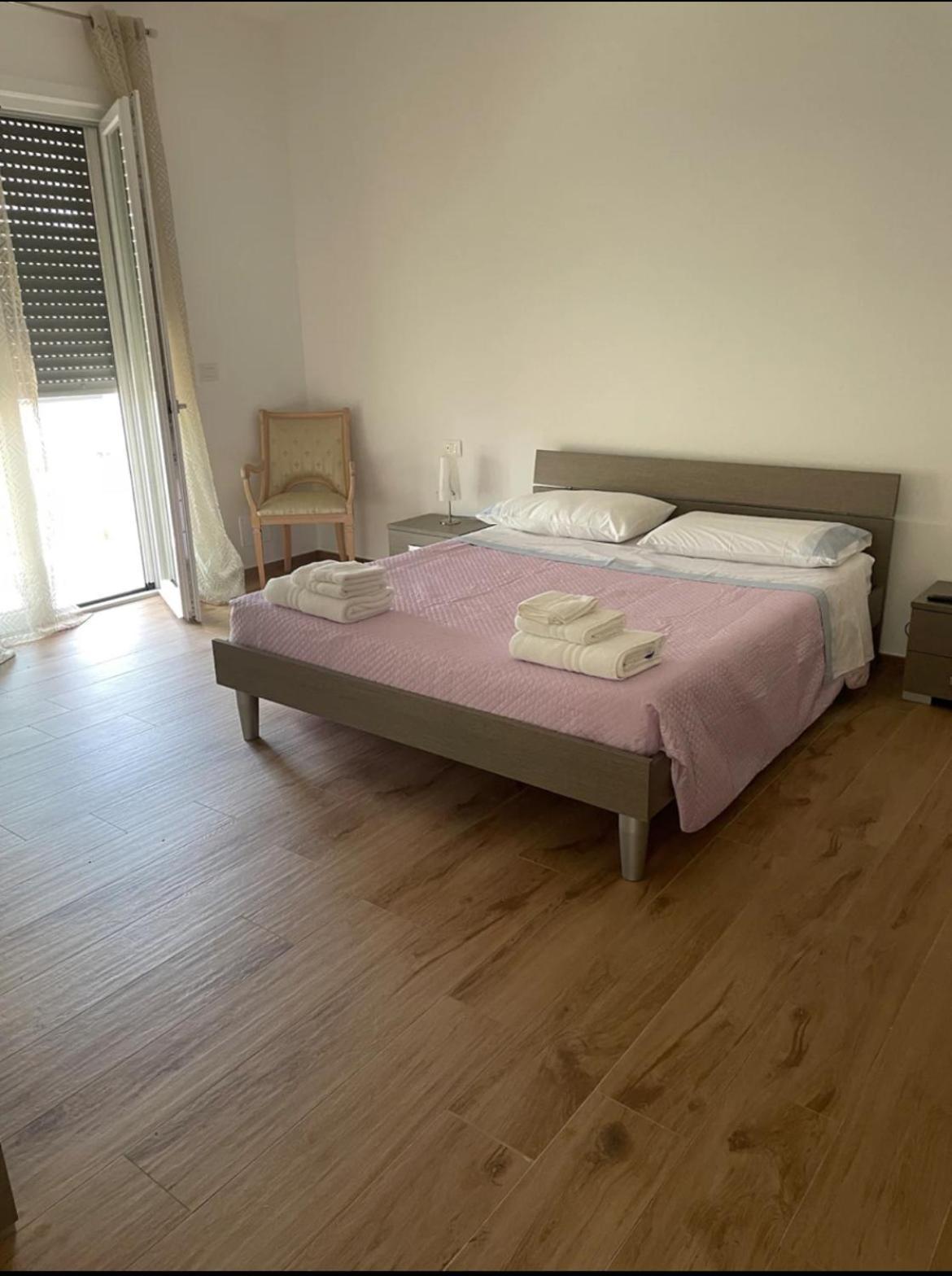 B&B A Pochi Passi Dal Mare Giovinazzo Dış mekan fotoğraf